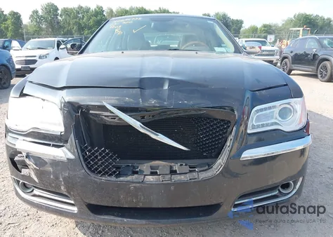 2013 Chrysler 300C Awd из США, поврежденный, VIN 2C3CCAKT6DH712522